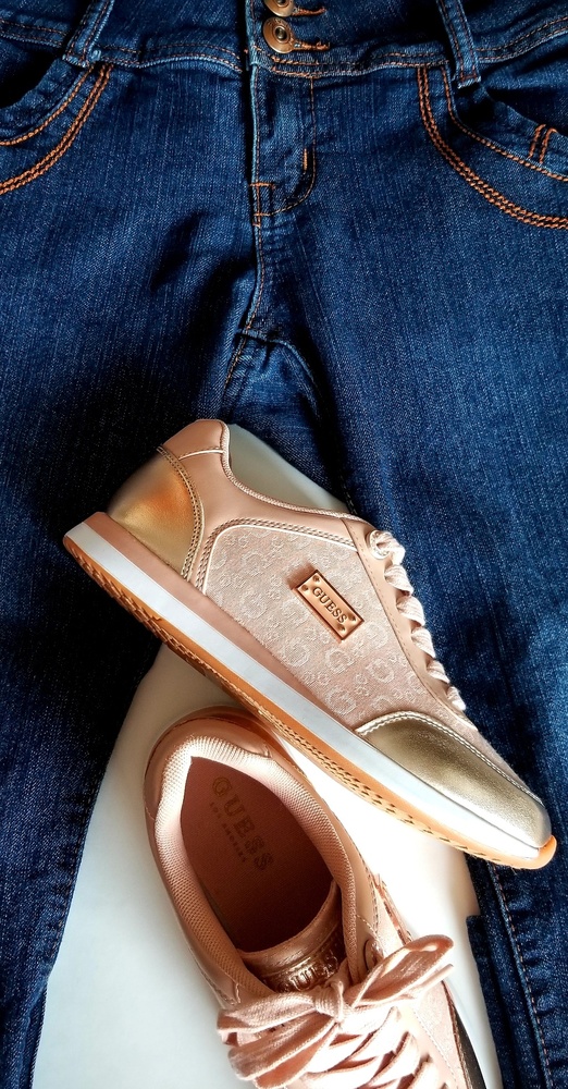 Ella  Skinny Jeans